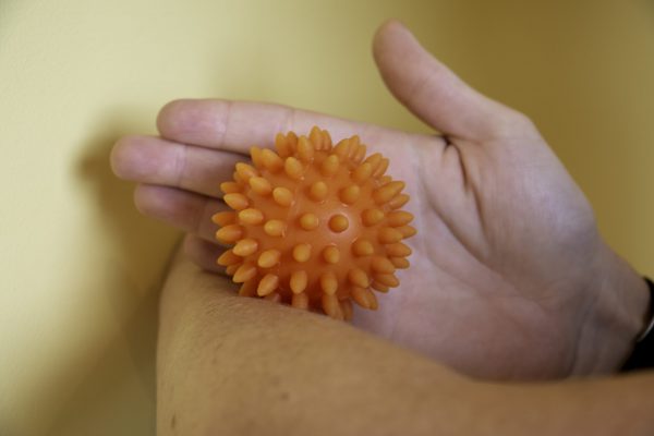 Spiky massage Ball orange vendue par CapRol